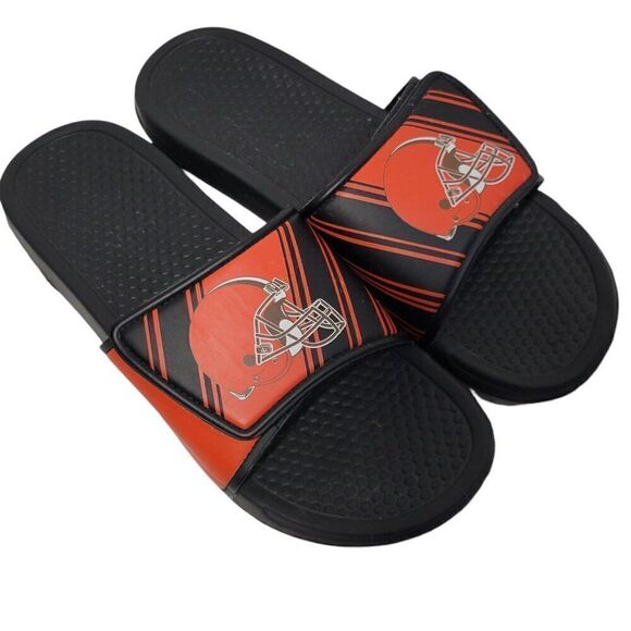 Cleveland Brown Slides NFL Football Men Size 9-10 Shower Pool Beach Shoes Sandal - Picture 2 of 11